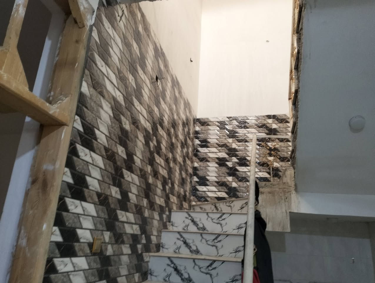 بيت للبيع 100متر في منطقة أبو خستاوي شارع الغسل 60وبي مجال قليل


**إذا كنت صاحب هذا الإعلان وتريد حذفه لأي سبب، رجاءا أرسل رسالة إلى الدعم الفني**