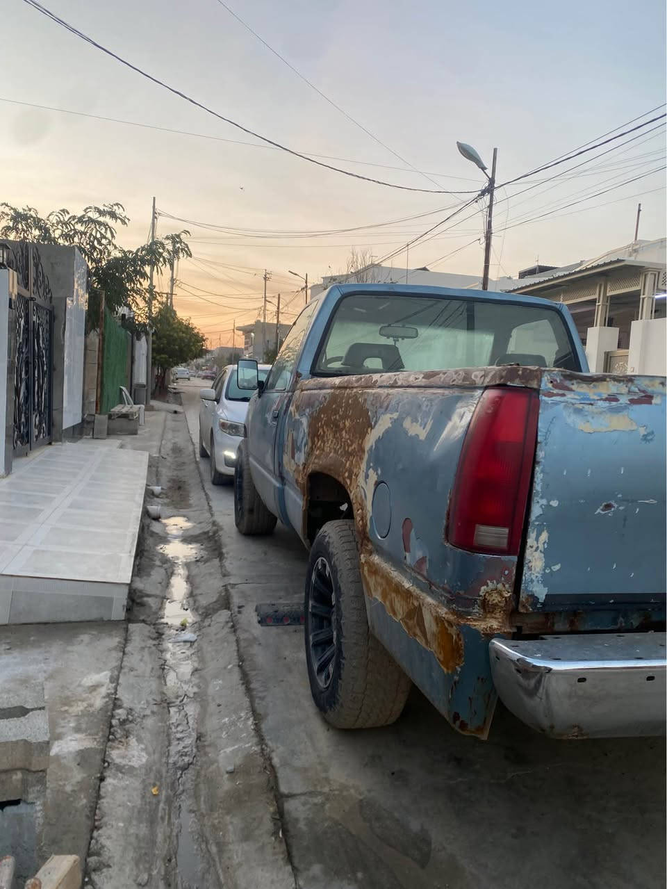 للبيع   موديل1988. رقم كركوك  سنويه عدم ترويج   محرك بطه 3000 شويه بي صوت   كير لگزز  ويل و طايرات اوف روت مال جبل صدر مضبوط  مكاني كركوك رقم تلفون  *********** اذا موشراي لتخابر اخي  سعر 34$ بي مجال قليل  و معلومات كله يبين بل فيديو كركوك, العراق
