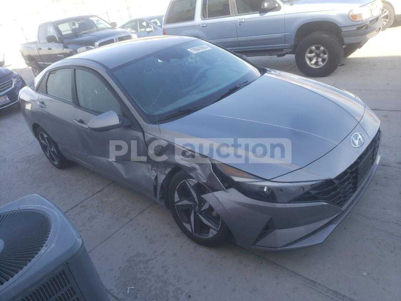 سلام عليكم النترا 2023 حادثها بامريكا جاملغ وباب وهنا بلعراق صار تعديل بارد بيها بلشاصي الامامي معروضة ب155 وبيها مجال للشراي
***********
