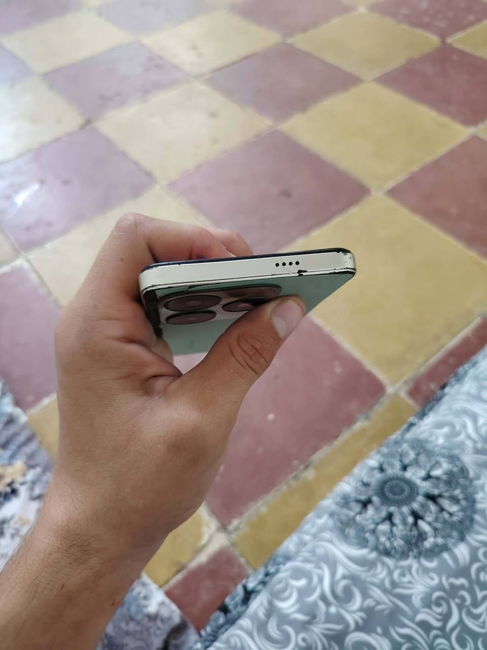 سلام عليكم جهازي للبيع او مرواس ذاكرة 256بيه فطر بل لمس واي فاي عاطل سعر مناسب مكاني حي بكر قرب جامع البديع


**إذا كنت صاحب هذا الإعلان وتريد حذفه لأي سبب، رجاءا أرسل رسالة إلى الدعم الفني**