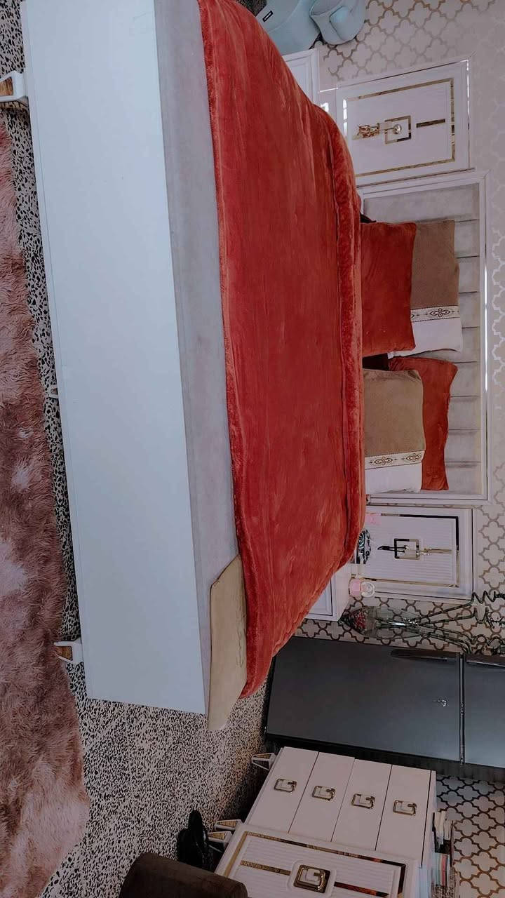 غرفة نوم نظيفه استعمال قليل بغداد, العراق


**إذا كنت صاحب هذا الإعلان وتريد حذفه لأي سبب، رجاءا أرسل رسالة إلى الدعم الفني**