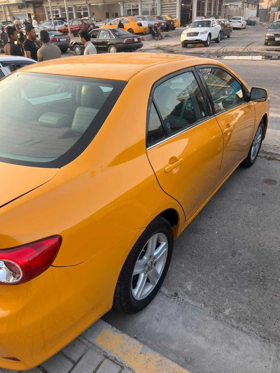 السلام عليكم للبيع كورلا 13 امريكي شادله مكينه مال 19 حادثه جاملغ وبنيد بدون دواخل صدر جديد تخم تايدر جديد رقم بغداد دولي بأسمي تحويل ثاني يوم مصفره هيئه وغرامات 
السعر 108$
مكان السياره الفلوجه ناحيه الصقلاويه
***********
