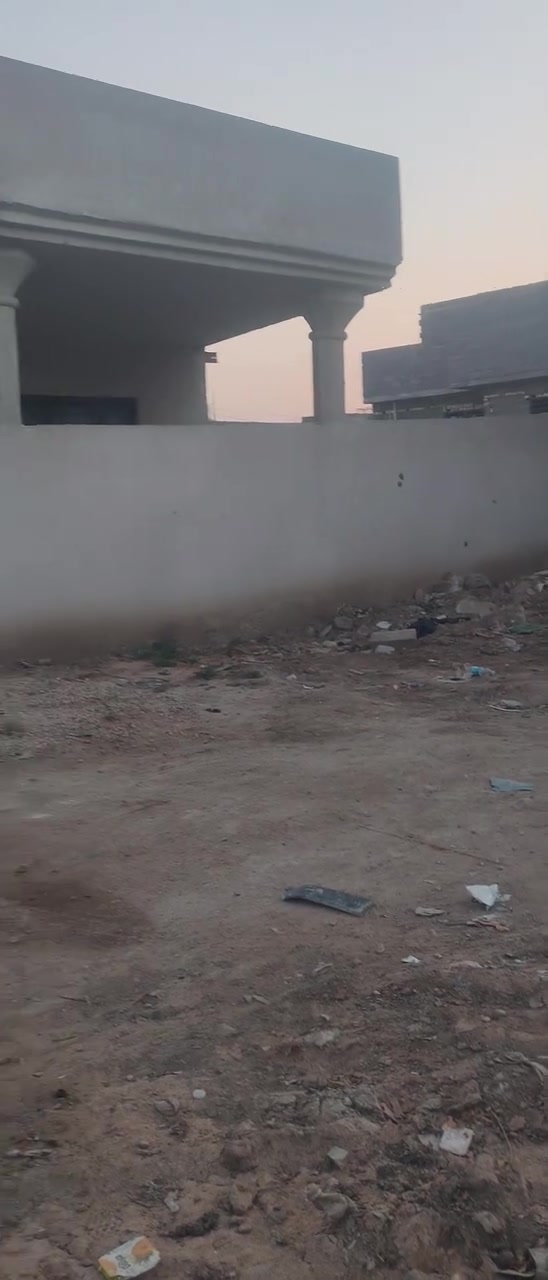 سلام عليكم
بيت للبيع. 400متر حي الرباب.
بيت مرتب وحلو 
سند 25قرار. مرمم جديد
نقصه بس مي وكهرباء
عنوان البيت كربلاء قرب اسيطره البراهيميه حي الرباب
يبعد عن الشارع العام 600متر خدمات كامله وتبليط وارصفه مشتغلي جديد
للتفاصيل اكثر.
*********** وسام ال كميش
*********** مختار الاسدي الاسدي
