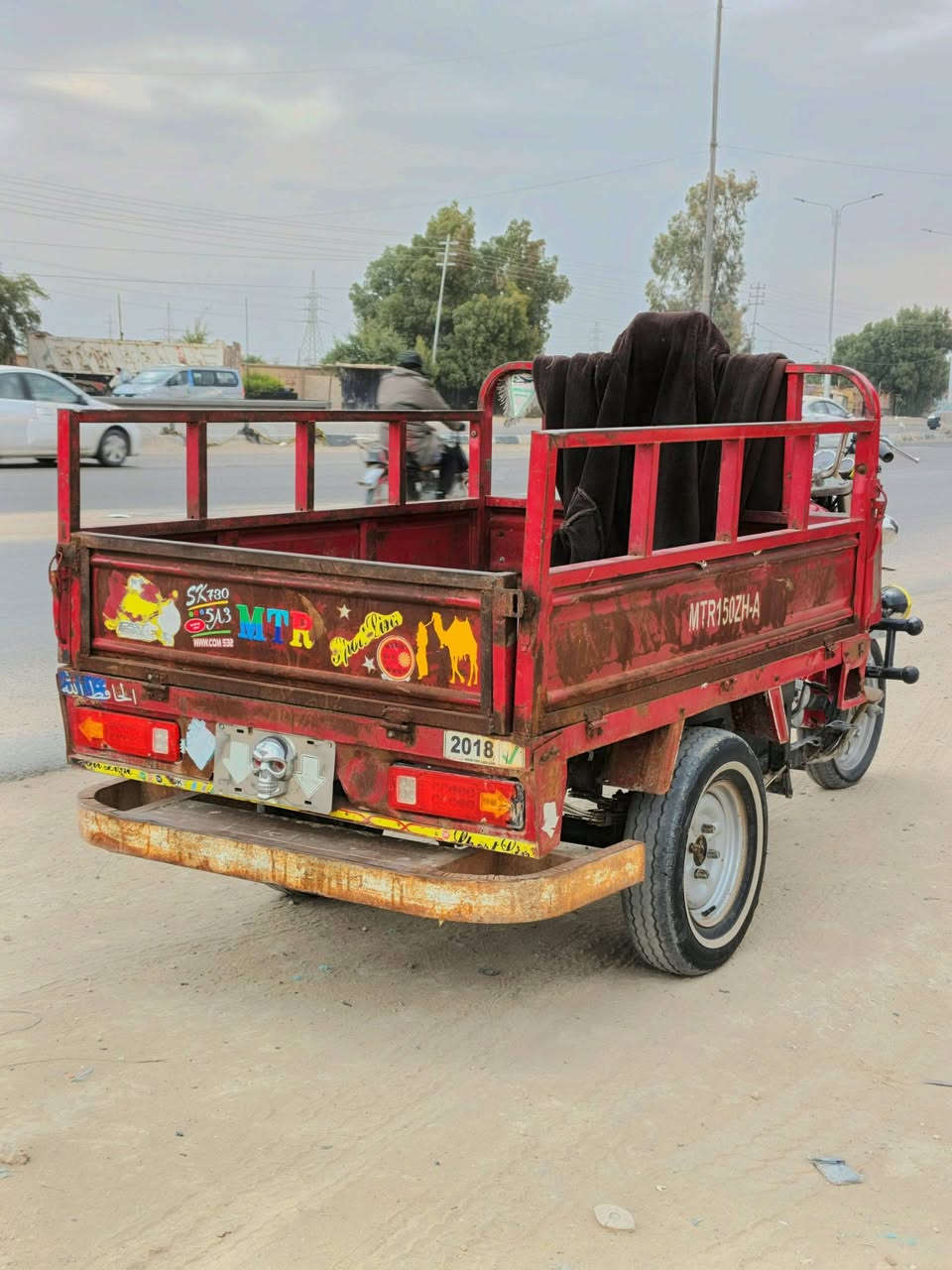 السلام عليكم ستوته امتيار للبيع 2018 أوراق اصولي اكسن كبس مكينه جديده 25 تايرات أبو الخطه  وجه كامل جديد كهربائيات شغاله نكره سلف محرك جديد مامفتوح   :-[ العنوان الرميثة  ترهم مراوس بستوته امتيار قره المنشور وتصل وبيك خير وتدلل  ***********
