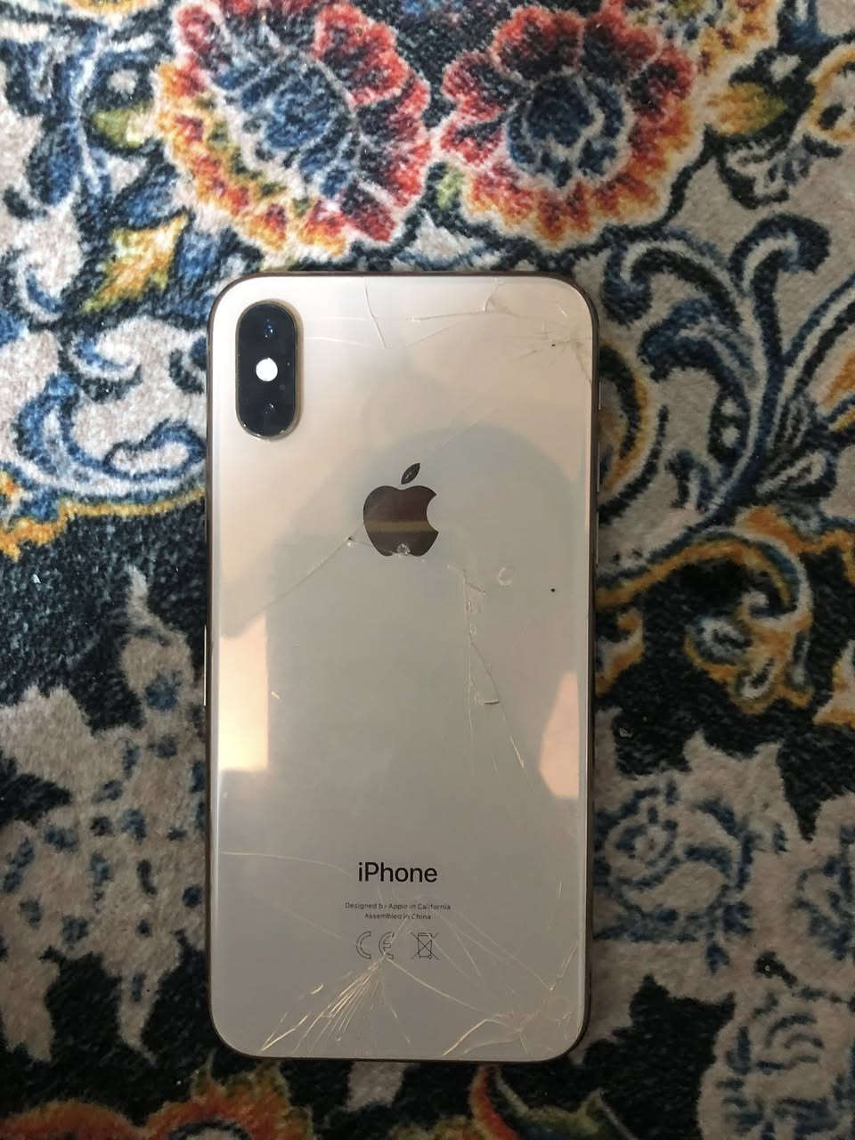 السلام عليكم ايفونات ثنين للبيع
الاول: ايفون اكس ار وتر بروف مداخل تصليح فقط هاي الفطور وما مأثره جهاز نضيف ويخبل ذاكرة ١٢٨ بطارية ٧٦ كله شغال اتصال نت فيس ايدي سعره ١٢٥ قفل بدون عمله 

الثاني : ايفون اكس اس فقط  مستبدل فقط بطارية ٧٦ وفيس ايدي واكف الباقي بلادي وشغال ع فحص ذاكرة 64 والضهر مفطور جهاز نضيف سعره ١٠٠ قفل بدون ١عمله (ملاحظة يرهمن مراوس )

مكاني بغداد الطوبجي توصيل ماعندي للتواصل واتساب ***********
