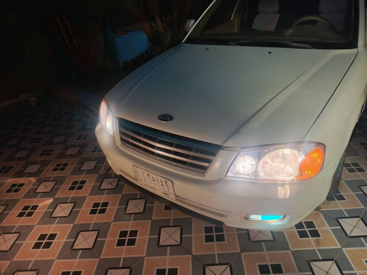 كيا اوبتيما موديل 2002 وارد خليجي. مكينه سياره خط واحد بانزين اصل.. مكينه مسكر كير اوتو.. مكينه وكير جدد .. رقم نجف الماني مشروع وطني سنويه صاقطه سنه وحده تحويل مباشر . صبغ عام بدون حادث. اثر جراد وخياسات مصلحه.. حداديه امامي و خلفي جديده . تبريد وتدفئه شغاله.. كهربائيات كله شغاله.. ريمونت سنتر لوك شغال. لونه ابيض صدفي . السياره مناقصه اي شي .. جاهزه مجهزه.
مكانه بابل قضاء القاسم 
سعره 54وبيه مجال قليل . 
***********
