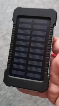 بور شمسي • يشحن ع الضوة • قطعتين