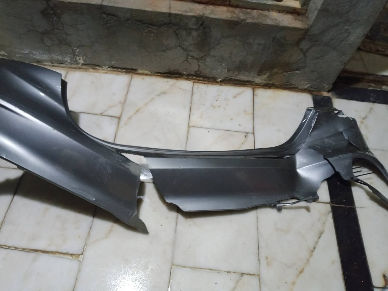 السلام عليكم نص دعاميه خلفيه كيا فورتي جهة اليسرى للبيع اصليه للستفسار الاتصال على الرقم ***********
