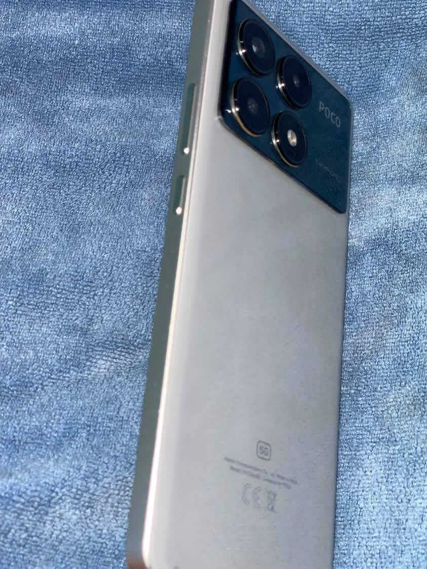 مبايل POCO X6 Pro 5G  ذاكره 512  مبايل مكفول من كلشي  المبايل ما بي ملحقات فقط كفرات اثنين  يشغل 120 فريم جهاز فول بل ألعاب  ألون المميز  السعر 280 ألف وبي مجال للتصال***********
