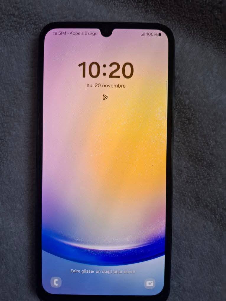 Samsung Galaxy A25 5G
سامسونك اي 25جهاز نضيف جديد مامفتوح مستخدم 
ذاكره256غراضه كامله سعر١١٥
***********
