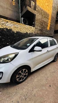 تحيه طيبه السلام عليكم ورحمة كيا بيكانتو 2013 خليجي مكفوله ماشيه ١٤٠ ا...