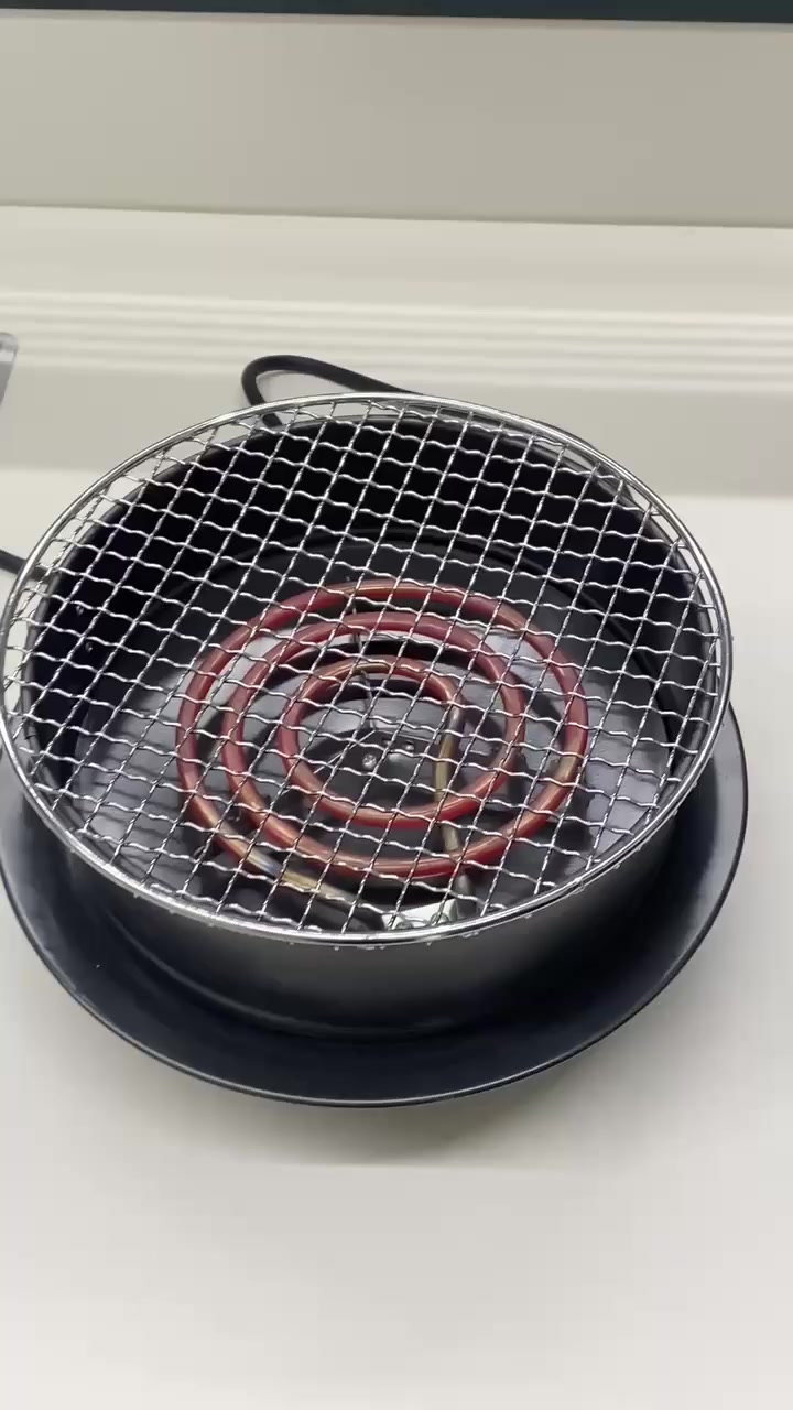 موديل MS-067 

شواية منزلية متعددة الوظائف للاستمتاع بأوقات الشواء الممتعة.

متعددة الاستخدامات: يمكن استخدامها لشوي مجموعة واسعة من الأطعمة مثل اللحوم والخضروات والأسماك في الهواء الطلق.

تصميم مدمج: تتميز بحجم صغير يسهل تخزينها ونقلها، مما يجعلها مثالية للاستخدام في المنزل، أو في النزهات، أو التخييم.

مواد عالية الجودة: غالبًا ما تكون مصنوعة من الفولاذ المقاوم للصدأ (ستانلس ستيل) الذي يتحمل درجات الحرارة العالية ومقاوم للصدأ لضمان المتانة وطول العمر.

سهولة التنظيف: مصممة لتكون سهلة الفك والتنظيف، مما يوفر الوقت والجهد بعد الاستخدام.

تحكم في الحرارة: قد تحتوي على فتحات تهوية جانبية للمساعدة في التحكم في تدفق الهواء وحجم النار، مما يتيح التحكم في وقت الشواء وإيقاعه.

الملحقات: 3 اقدام بلاستيكية لتثبيت الشواية

الجهد المقدر: 220 فولت.

التردد المقدر: 50 هرتز.

الطاقة المقدرة: 1360 واط.

الميزات: تتميز بمفتاح تشغيل/إيقاف أحمر في الجزء السفلي. 

مثالية للاستخدام في النزهات والرحلات والتخييم. تصميمها يهدف إلى أن تكون مدمجة وخفيفة الوزن، مما يسهل نقلها وتخزينها...... 👈السعر مع التوصيل 20الف


**إذا كنت صاحب هذا الإعلان وتريد حذفه لأي سبب، رجاءا أرسل رسالة إلى الدعم الفني**