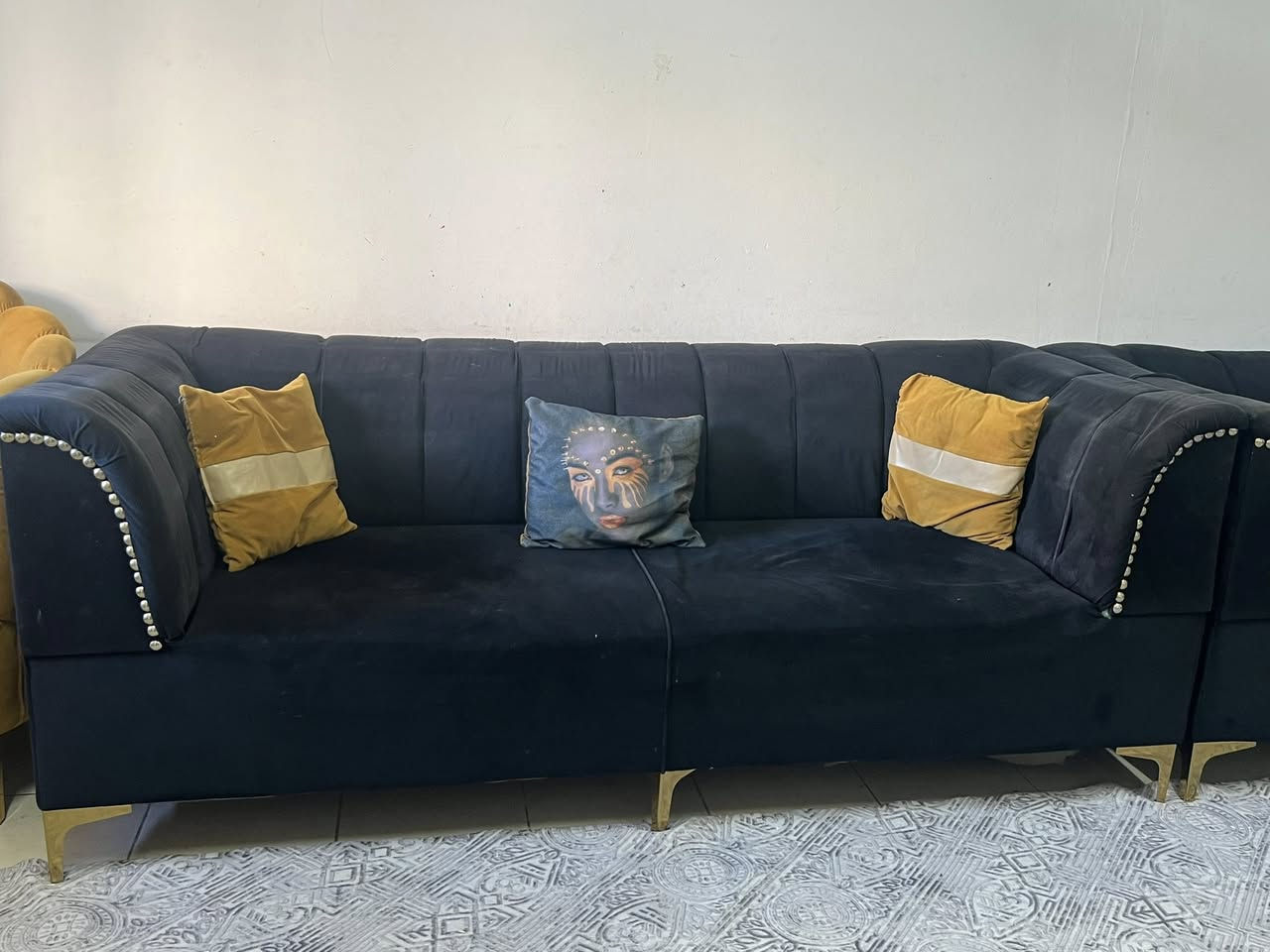 للبيع ***********
