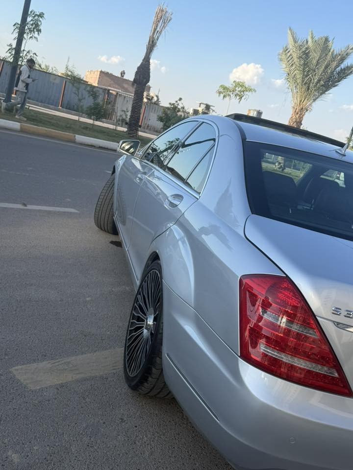 السلام عليكم مارسيديس S 350 موديل 2010 فول موصفات بيبان شفط و فتحه سقف و أناره ليليه مثل الكديلاك و حساسات و رادارات و كامره خلفيه


**إذا كنت صاحب هذا الإعلان وتريد حذفه لأي سبب، رجاءا أرسل رسالة إلى الدعم الفني**