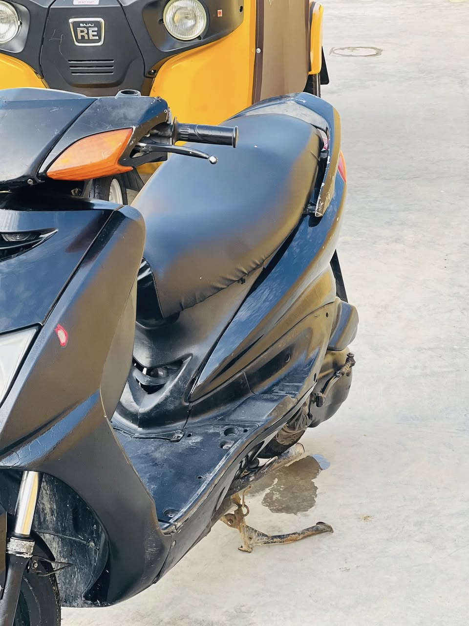 سلام عليكم سكنس نثيه ١١٠ نضيفه دراجه سعر ٤٥٠ بيه مجال قليل


**إذا كنت صاحب هذا الإعلان وتريد حذفه لأي سبب، رجاءا أرسل رسالة إلى الدعم الفني**