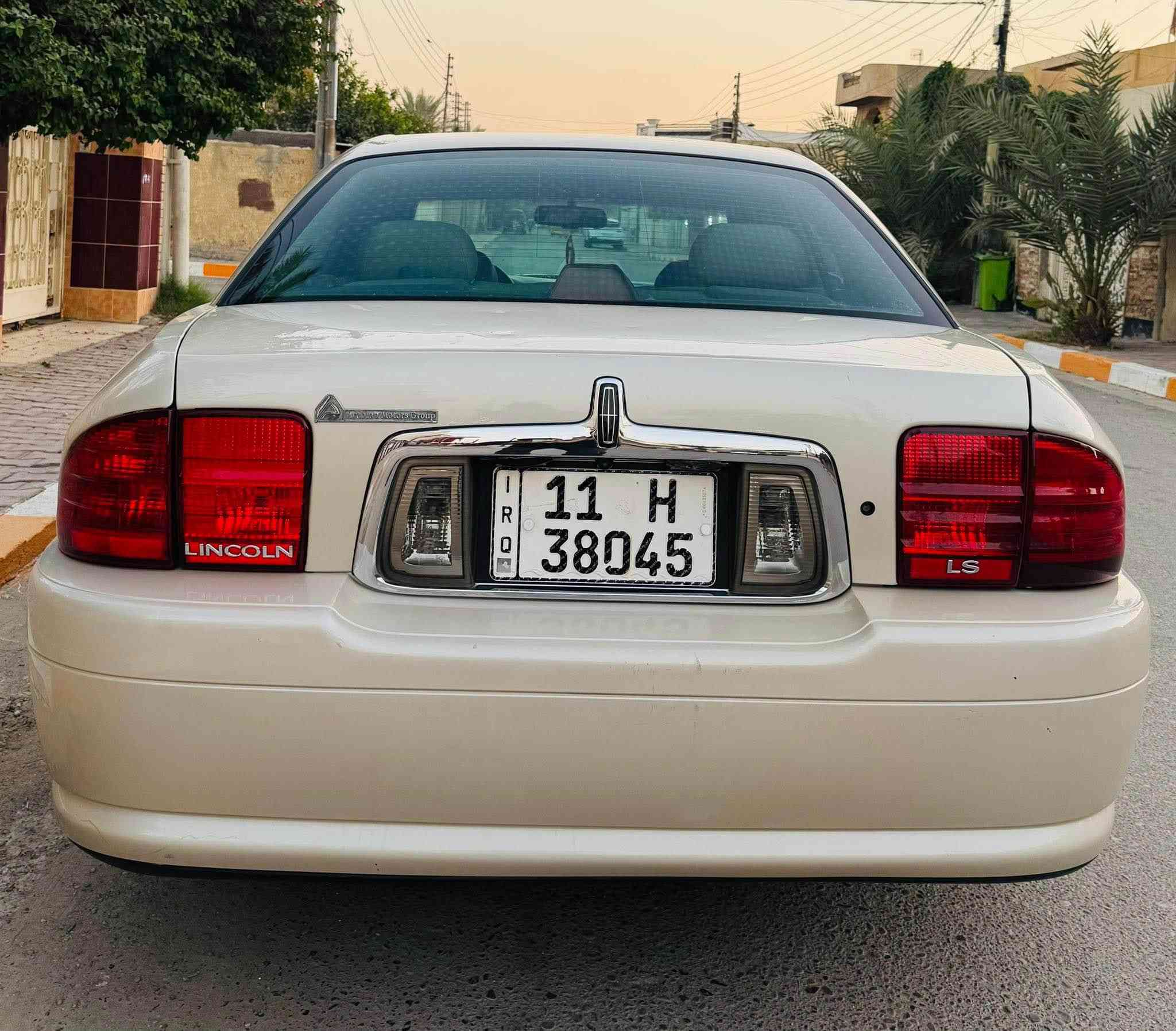 (( فورد لينكولن 2000 خليجي LS ، فول مواصفات ، ماشية 50 الف ، محرك V8 3.9 ، سبير منازل ، رقم بغداد بأسمي ، صبغ قطعتين ، مميزة و نظيفة جداً داخل و خارج ))🌹
:
#_السعر / 98 ورقة💰
:
#_للإستفسار / *********** ☎️
------------------------------ بغداد, العراق
