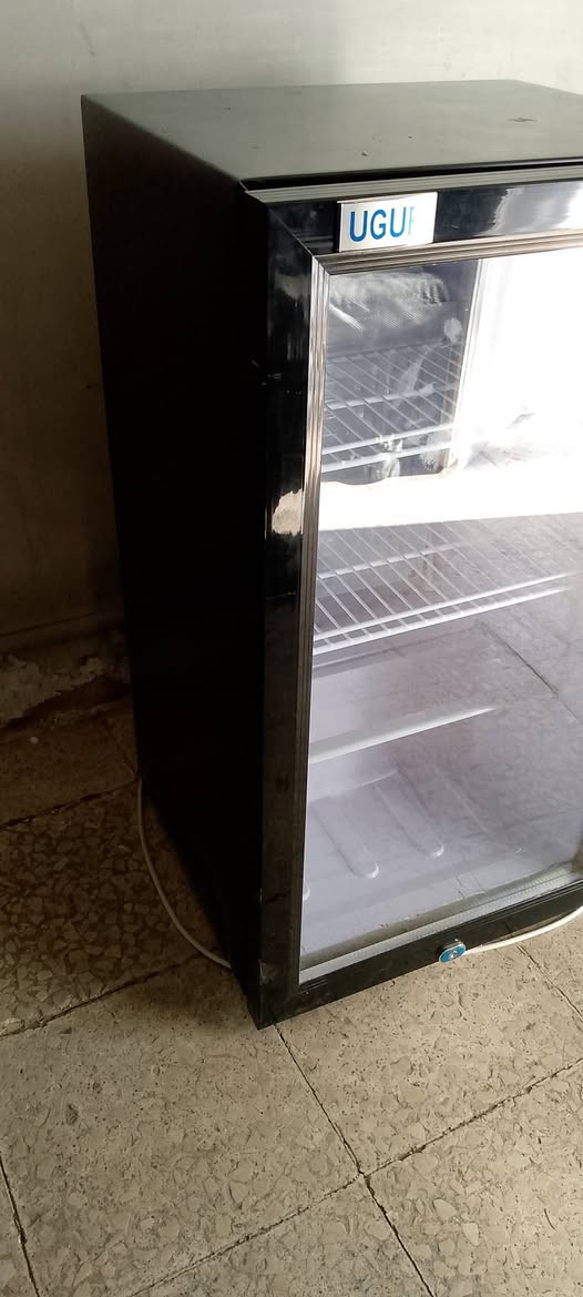 السلام عليكم للبيع نضيف جدا ***********
