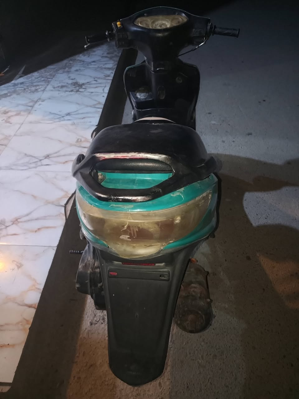 سلام عليكم دراجه للبيع سعر كلش مناسب 190 الف باتريها ضعيف يعني نقص باتري المكان قضاء الفجر متوازي علا بيعتها


**إذا كنت صاحب هذا الإعلان وتريد حذفه لأي سبب، رجاءا أرسل رسالة إلى الدعم الفني**