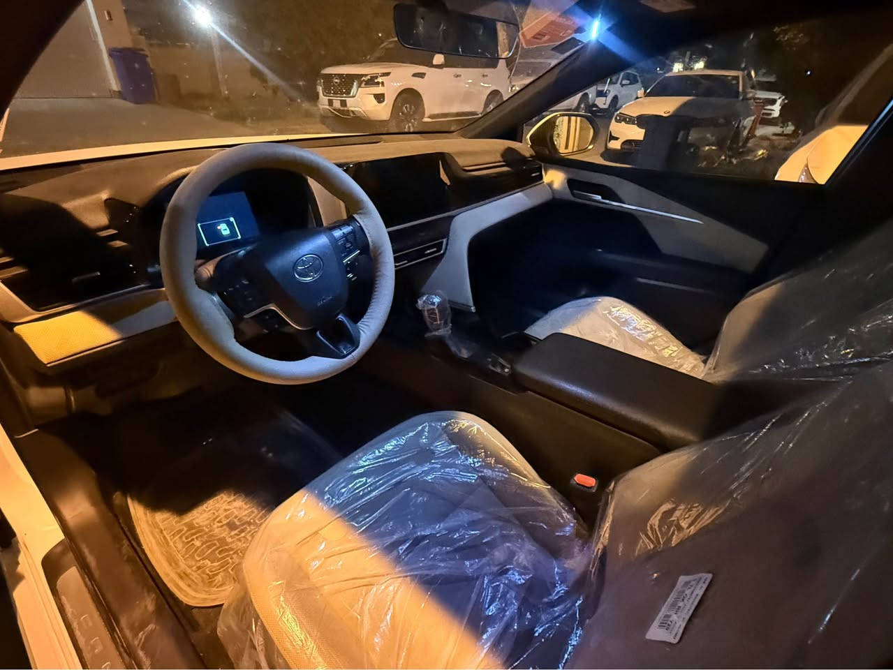 للبيع تويوتا كامري 2025 LE خليجي 
ضمان شركة ساز بنزين
مواصفات
بصمة تشغيل
سلايت
كشن كهرباء
رادار امامي
شحن موبايل لاسلكي
مواصفات شركة ساس فول
السيارة ماشية 27 كم فقط
الضمان الشركة مستمر لحد 40 الف كم
مكفوله على وضع الشركة
للاستفسار / ‭
0787 781 1717//*********** بغداد, العراق
