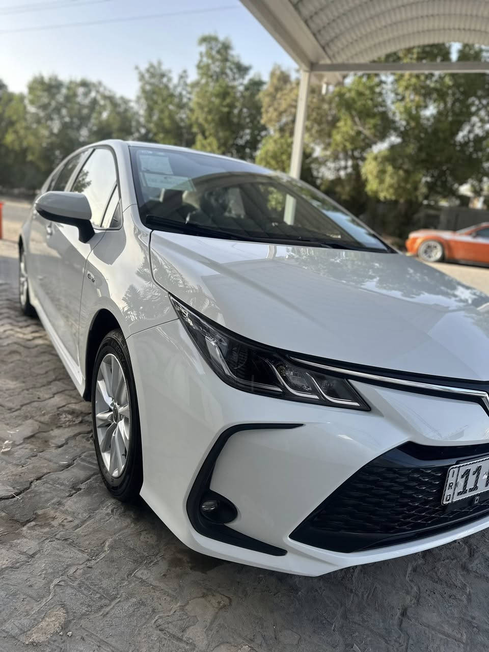 للبيع
تويوتا كورولا 2025 هايبرد – شكل خليجي

🔹 رقم بغداد
🔹 سيارة كفالة عامة – مكفولة من الشخط 
🔹 ماشية 7،000 كم 
🚗 سيارة بالكارتون بحالة الوكالة
🔧 المواصفات:
 • مكينة 1800 هايبرد
 • فتحة سقف
 • رادار + تحديد مسار + قيادة ذاتية
 • قراءة علامات الطريق المرورية
 • بصمة تشغيل + دخول ذكي (بصمة يد الباب)
 • هاند بريك بصمة + Auto Hold
‏ • EV Mode + Drive Mode + مانع انزلاق
 • تحكم كامل بالستيرن مع كروز كنترول
 • كراسي جلد أصلي
 • بطاين أبواب حياكة مطرزة
 • عدادات ديجتل
 • شاشة مسجل مع CarPlay
 • تبريد بيانو
 • تبريد مقعدين
 • كاميرا خلفية دوّارة
 • لايت زينون عالي ناصي + بروجكتر
 • حساس إطارات
 • حساس مطر
 • حساس لايت داينمك

📍 موقع السيارة: النجف الأشرف
💰 السعر: 160

***********
