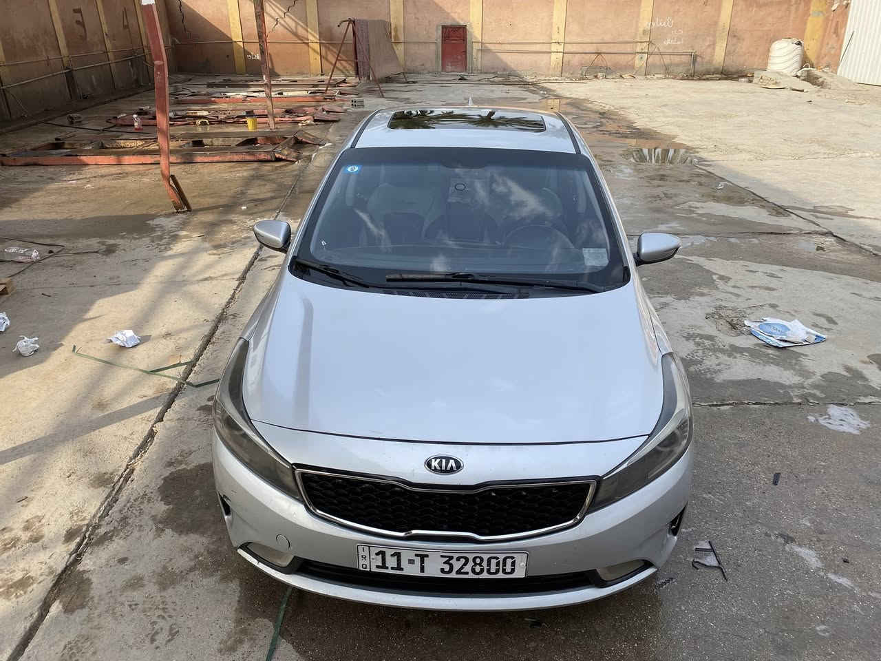 السلام عليكم
فورتي موديل 2015 رقم بغداد وارد امريكي حادثها بنيد مصبوغ فقط 

بيها رصعات وباردات بالابواب والدوسه

المواصفات 1/1 فول خنك 

مكينه 2000

مكينه وكير كفاله 

حداديه نظافه 100‎%‎من الدعاميه للدعاميه
منظومة احتراق صيانة كامله تبديل تخم بلكات 
تنظيف بخاخات تبديل عبوة بنزين كامله 
تخم تايرات جديد بالجيس ماناقصها شي ابداً

السعر 113$

***********
