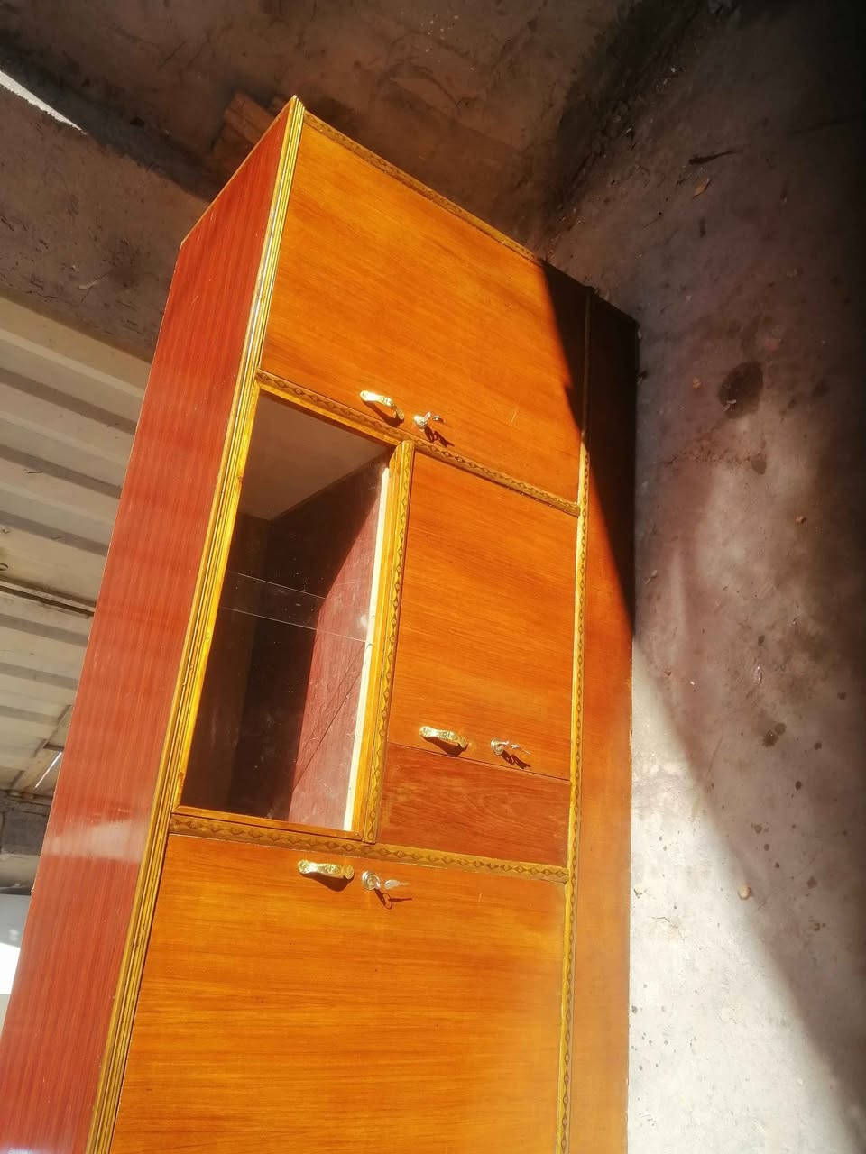 سلام عليكم من رخصة الادمن بوفيه مترين الا ١٤ سنتم سعره ١٣٥ مكانه كربلاء الاتصال على الرقم *********** *********** قريب شارع الحافظ عمود ١٣١ قرب دلالية الضياء كربلاء, العراق
