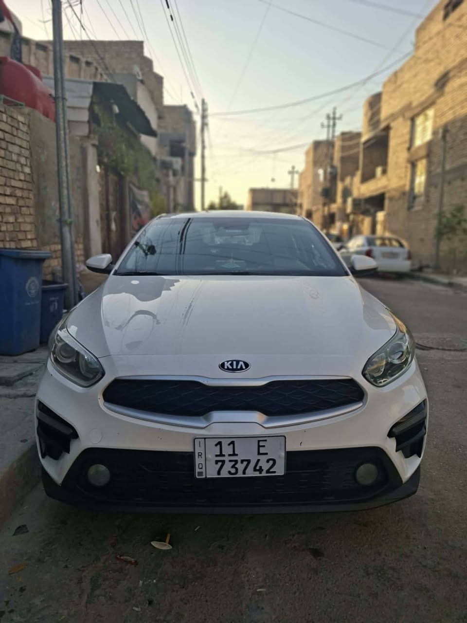 سلام عليكم شباب فورتي 21 كير سفتي حداديه وكير ومحرك مكفولات السياره حيل جديد واحلى من الصور سياره داخله كلين اثر تحميل السونار مرفق بلمنشور*********** مكاني بغداد البلديات سعر١٣٠ بيهه مجال اتصل وتدلل
