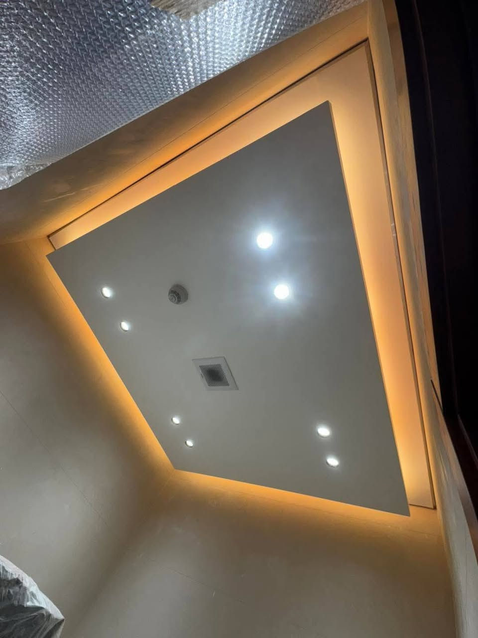 أعمالنا جبس بورد ورق جدران وطلس متواجدين باربيل ***********
