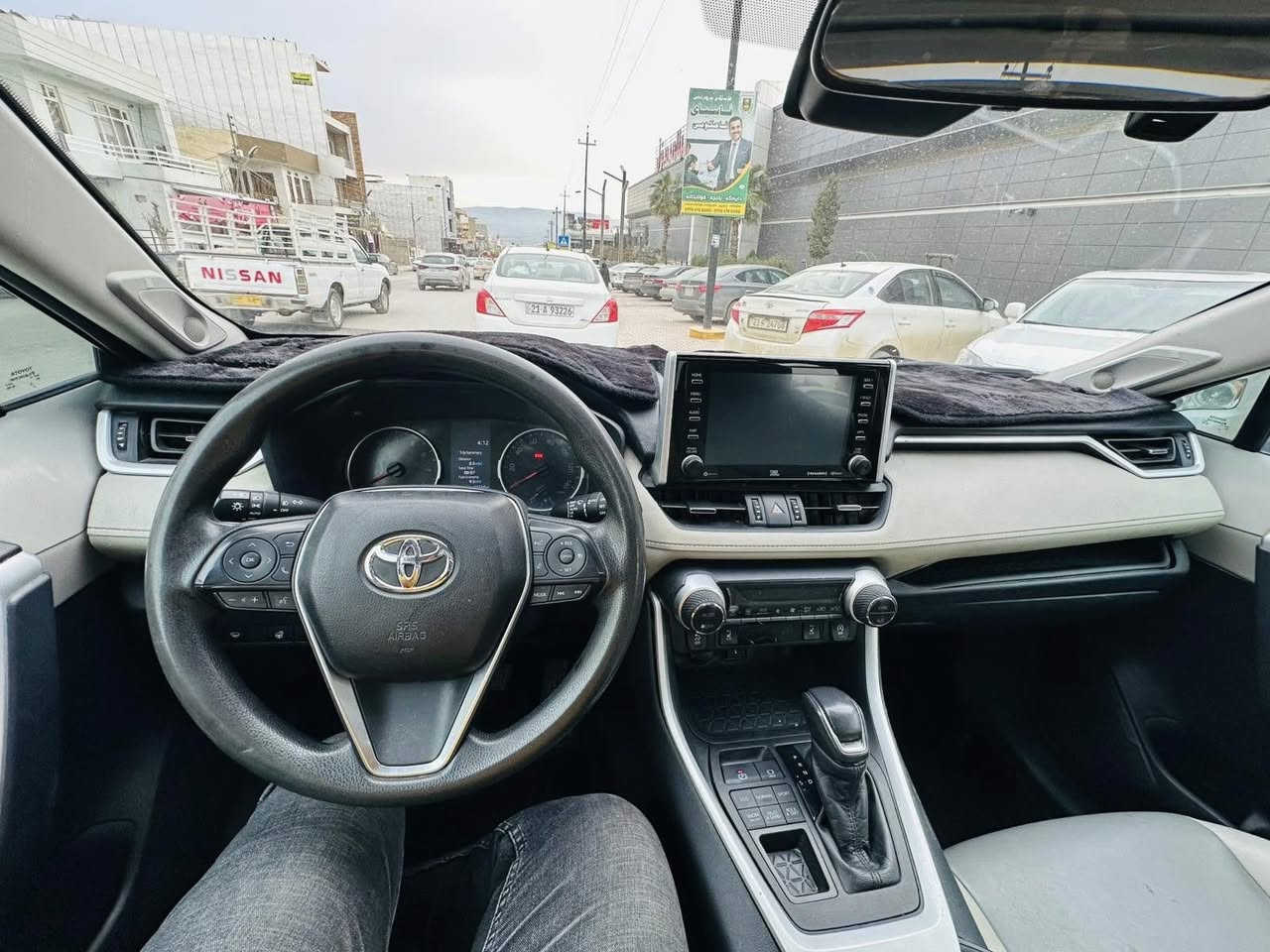 بۆفرۆشتن. 🎌🎌للبیع🖤

تويتا راف  2021. xle premium  

سه ياره كه  هه يكه لى زۆر چوانه فول فول مواسه فاته 
٢٥ مايل رۆشتووه 

سى پارچه ى بۆياخه  
ماباقى هه مووى به شه رت 

گيرو مه كينه ى به شه رت نه كراوه ته وه 
سه وت و سه رف و بوخارى نييه  

سه نه وى تازه يه تا ٣١  ته حويل به ناو كردن به شه رت 

له سليمانيم 🏠

سعر /في التعليق يتم الرد فورا على المسنجر ✍🏻

نرخ/ لە کۆمێنت بنوسە یەکسەر وەڵام دەدەیتەوە 📮

ژمارەی خاوەن سەیارە :☎️
***********
