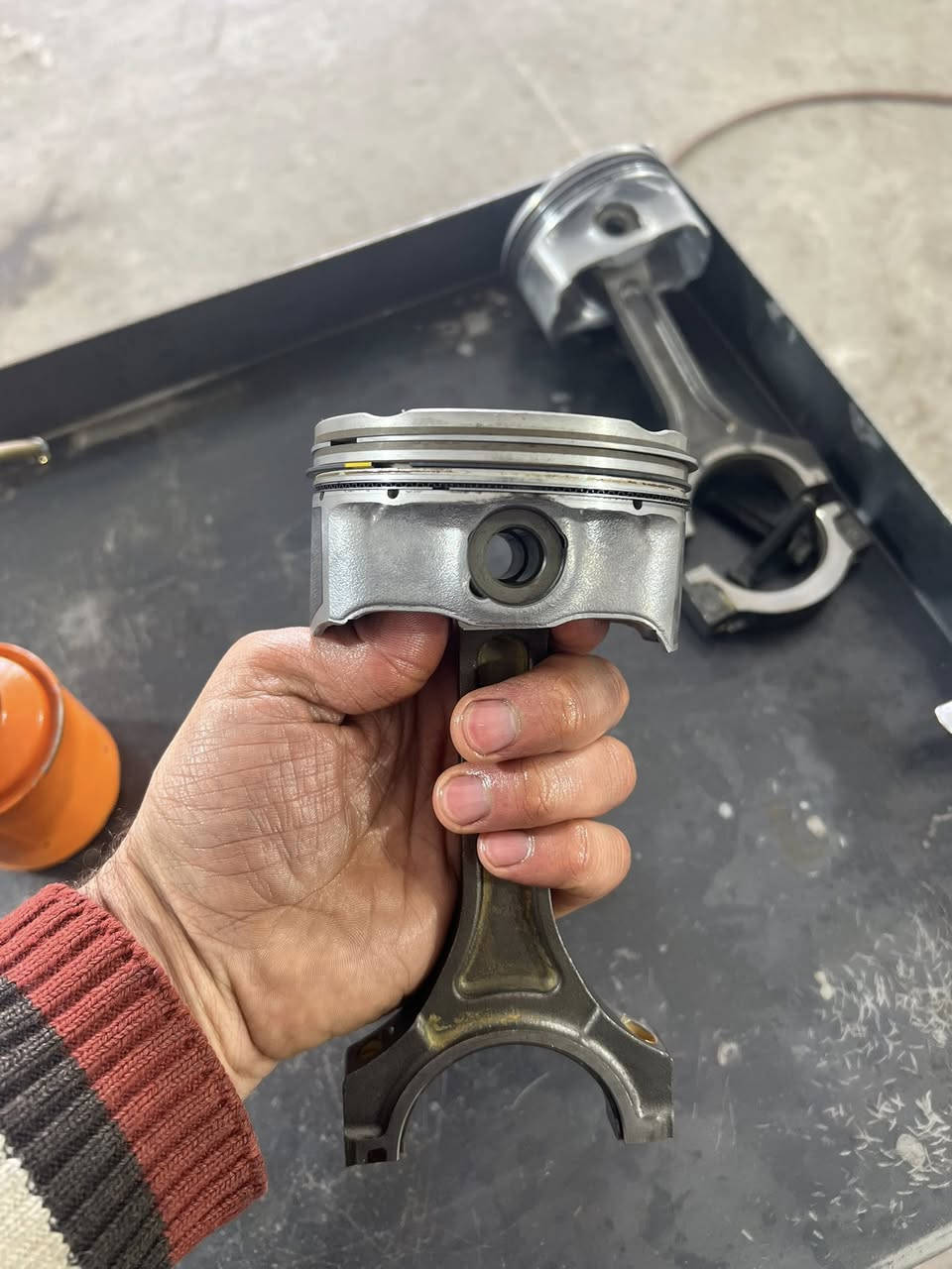 من ورشة الاخوين تصليح وفحص السيارات بالكومبيوتر  عمل 

بوش معدن براص سلندر سورنتو V6  3.5 سبب فتح المحرك 

الزبون يشتكي من تنقيص ماء 💦 وحماوه وتم تجفيف المحرك 

بالكامل  عنوان كركوك حي صناعي جنوبي خلف محطة الوقود 

الشهيد سايدين رئيسي مقابيل شركة حدادة الحدباء 

لاستفسار اتصال على ارقام تاليه 

*********** & ***********
