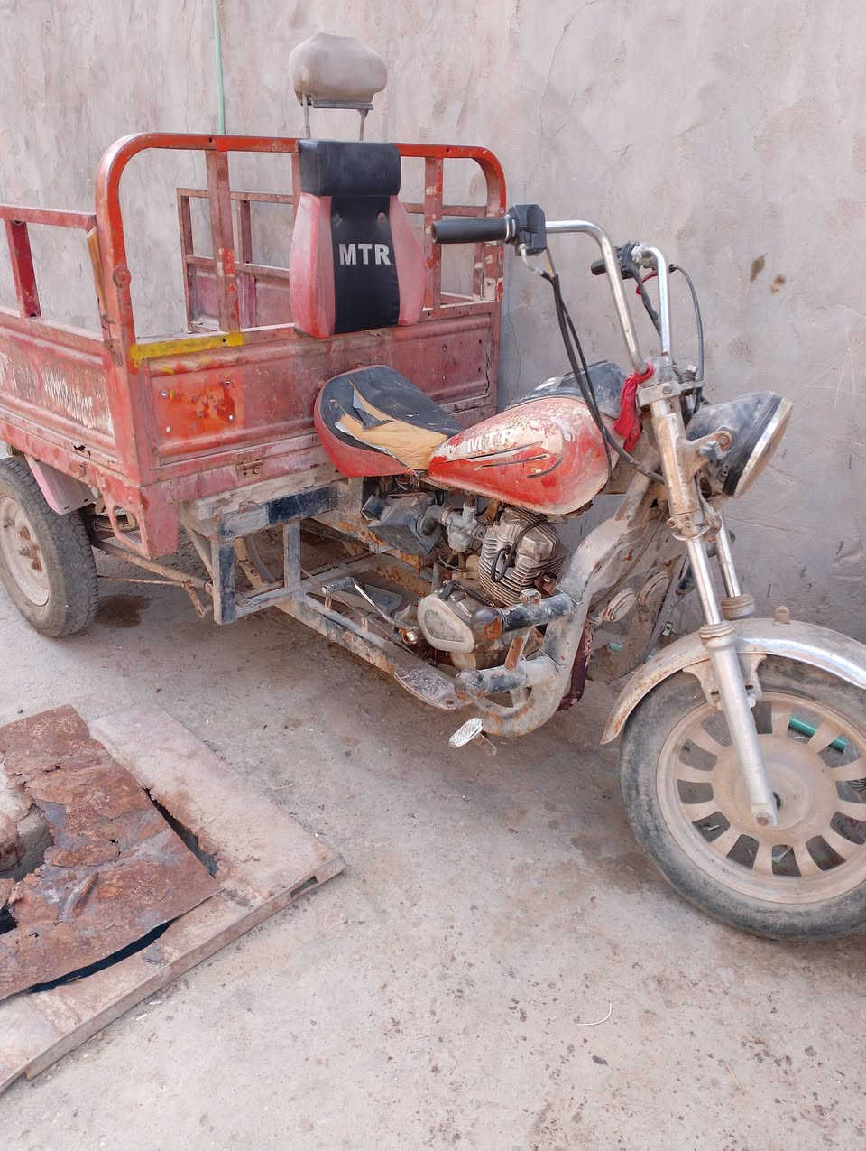 600بيها مجال بس محركها تعبان الباقي شوفت عينك ترهم مراوس مع الفرق


**إذا كنت صاحب هذا الإعلان وتريد حذفه لأي سبب، رجاءا أرسل رسالة إلى الدعم الفني**