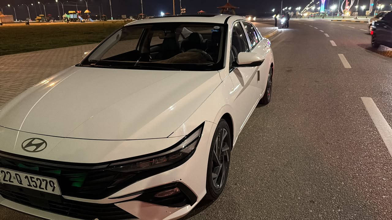 سلام عليكم الإنترا للبيع مديل 2024 تجميع صيني سياره مكفوله كفاله عامه ما عدا طرف بنيد بارد ماشيه سياره 48 رقم الهاتف ***********
