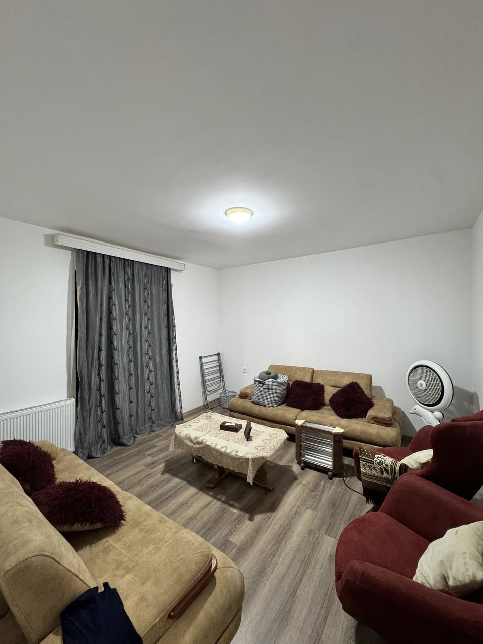 🏢 شقة فارغة للبيع في أرقى مجمع سكني بدهوك
✨ فرنسي ٢ – French Village 2

🔹 طابق 3
🔹 پانوراما - واجهه حديقة
🔹 باب معزول

💰 الدفع : ✔️ كاش

📞 للاستفسار و التفاصيل :
مكتب VIP دهوك للعقارات

📱 ***********
📱 ***********

💬 أو تواصل معنا على الخاص أو عبر الواتس أب

📌 فرصتك للسكن أو الاستثمار لا تعوّض!
