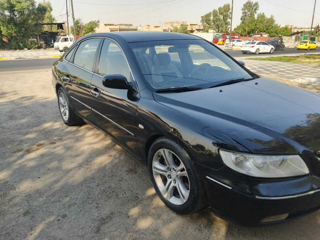 هونداي ازيرا موديل 2009 سياره كفاله من الصبح والحادث رقم اربيل دولي تخم تاير تبريد شغال حجم المحرك سته سلندر مكان السياره بغداد السعر 67 وبيها مجال رقم الهاتف ***********
