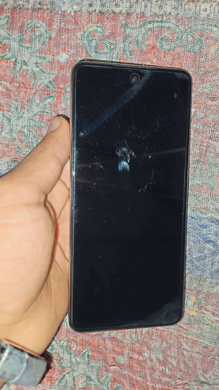 جهاز نضيف ذاكره 128 بصمة إصبع جانبيه شغاله شاشه نضيفه دبل سيم كارت للتواصل ***********
