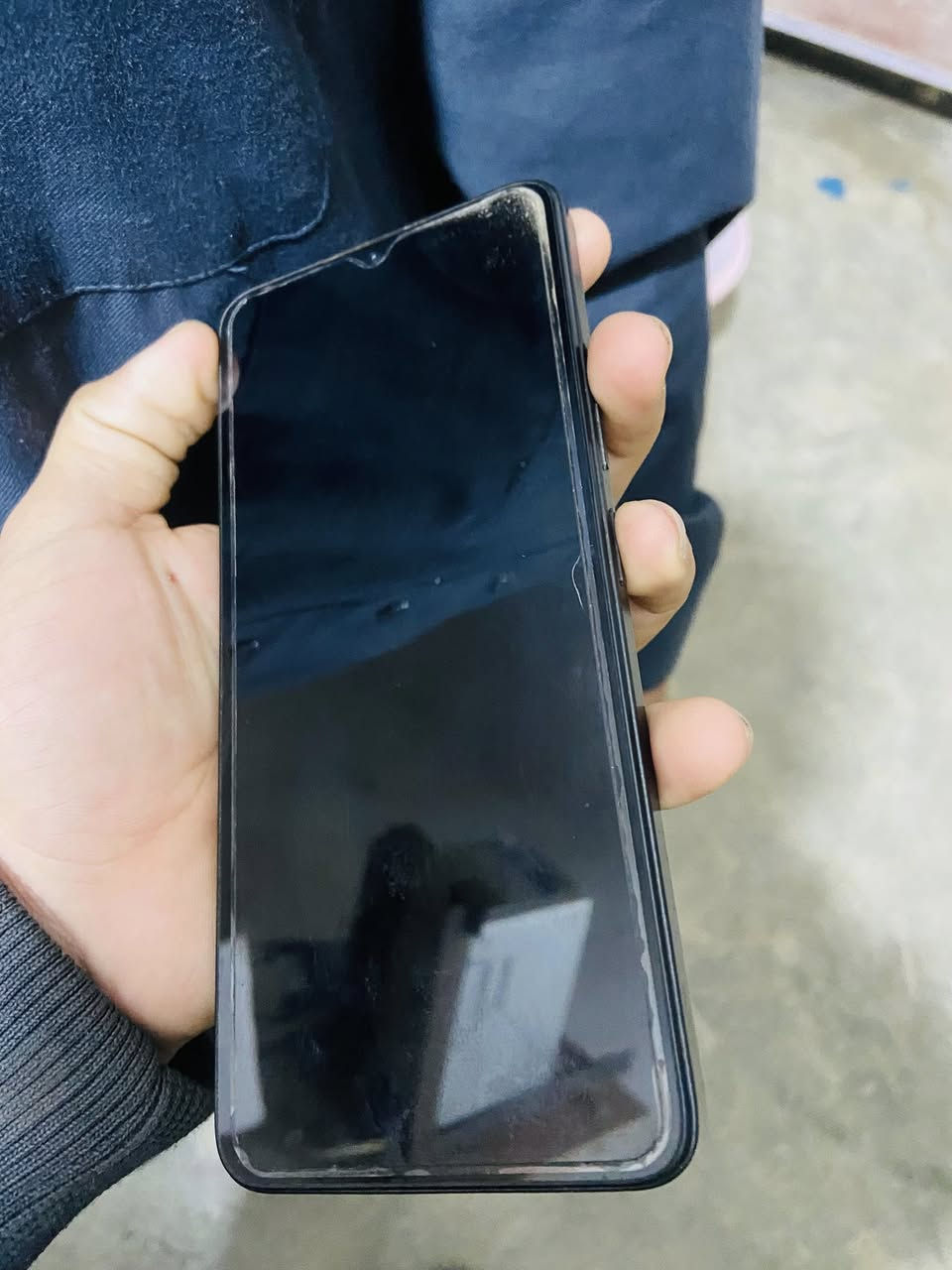 سلام عليكم جهاز ريلمي 13 سي ذاكره256 عشوائيه 8+8 بطاريه 5000 اندرويد15  90 هرتز  نضافه90‎% يرهم مراوس


**إذا كنت صاحب هذا الإعلان وتريد حذفه لأي سبب، رجاءا أرسل رسالة إلى الدعم الفني**