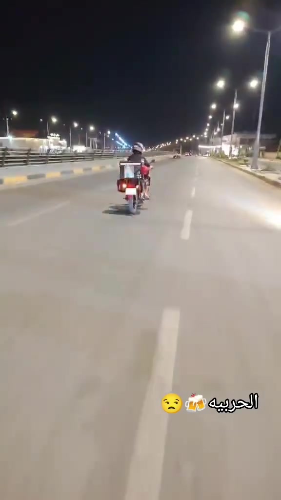 للبيع بوكسر 21 كفاله تحويل ثاني يوم السعر 1800 وبي مجال قليل ***********
