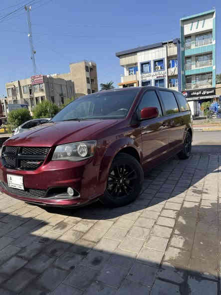 السلام عليكـم
دوج كرفان للبيع فقط
موديل2019.sxt الخارج GT بلادي
ماشيه 63ميل
داخل اسود
تخم تايرات جديد 
 استخدام شخصي
حادثها امامي(جاملغ مبدل تفصيخ اصلي ومصبوغ+ربع البنيد صبغ)
مكان السيارة بغداد 
195 ورقه وبيها مجال
***********
