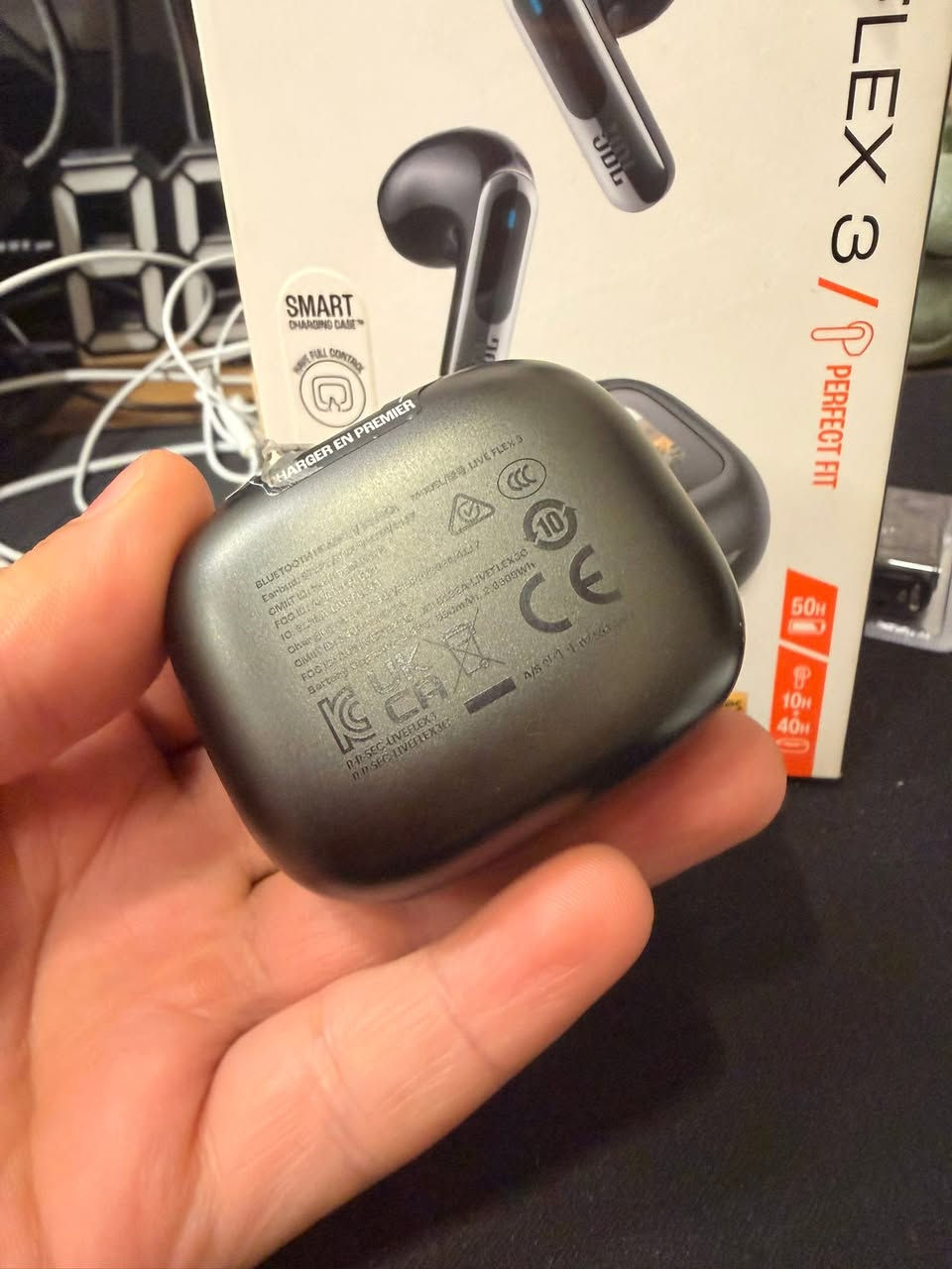 السلام عليكم 

للبيع سماعات مستخدمه سبوعين فقط جدد جدا

اول وحدة ماركة jbl flex 3 من ارقى الموديلات الي ب jbl 

مواصفات العزل فول شحن خرافي تكدر تستخدم تك مايك متحرك وتك تسمع بيهه تطبيق تنزله بالتلفون وتتحكم بخواصهه شاشة تحكم كاملة من ناحية الرد على المكالمات والتبديل بالاغاني 

سعرهه 180 الف ومتوفر توصيل 

الموديل الثاني هونر Earbuds Clip
جديدة جدا
علما يتم ربطهه على جهازين طبيعي 

سعرهه ٦٥ الف ومتوفر توصيل ايضا 

***********
