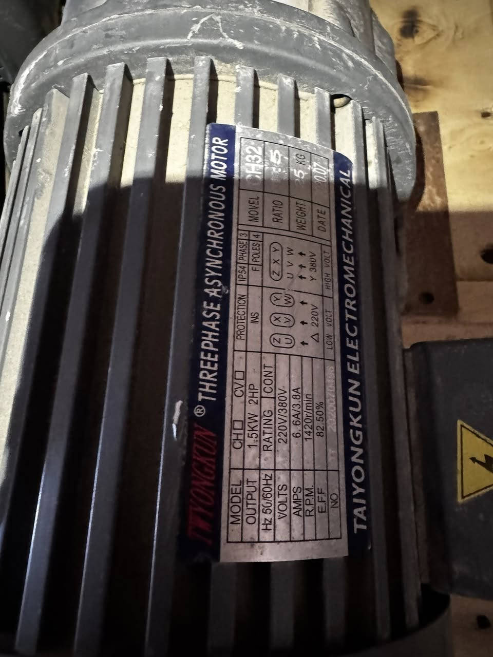 🛠️ متوفر الآن 🛠️
مجموعة ماطورات كير بوكس + مضخات ماء + مضخات هايدروليك 
✅ مضخات ماء قوية لتوفير تدفق مستمر وموثوق
✅ مضخات هايدروليك صناعية عالية التحمل لعمر أطول
✅ تصميم عملي وصيانة سهلة
✅ أداء ثابت حتى في الاستخدام المستمر

💰 الأسعار: منافسة  للمشاريع الصغيرة والكبيرة

📲 للتواصل والطلب:
***********
أو عبر الرسائل الخاص
