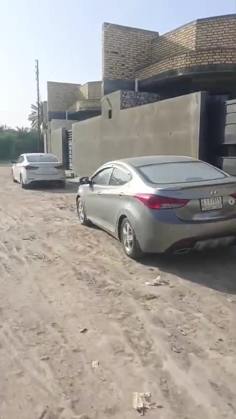 السلام عليكم بيت زراعي خلفي 100 متر خلف التركي هيكل رباط ارضي واصل الصب بيبان وشبابيك جاهزا منطقه حلوه وقريبه ع ولايه البناء مثل ماوضح بل تصوير 
ماي كهربائ مجاري بل باب 
سعر مناسب 
***********
