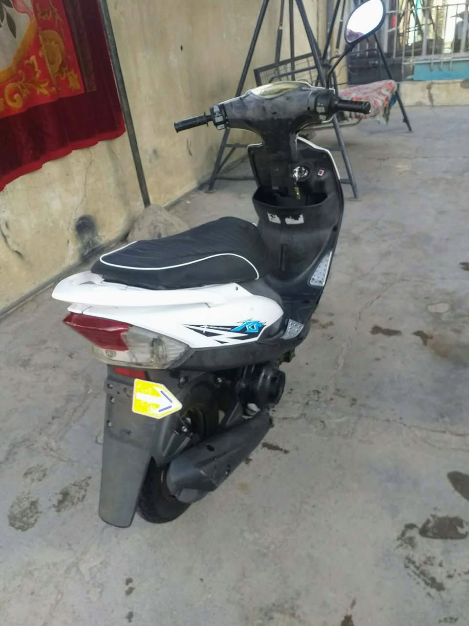 السلام عليكم دراجه ماكس عدله للبيع نكره سلف وهندر مكينه بلاديه  مكفوله من تبخير نضوح صوت شلعه ومعدل شك الكاع كفرات بلادي كلها ختم واحد كهربائيات كلها شغاله هورن اشاير لايت كله شغال دراجه خير من الله كامله مكمله مابيه اي نقص السعر 550 وبيها مجال للشراي مكاني بغداد الامين الثانيه وهذا رقمي ***********
