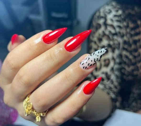 عرض لفتره محدوده اكرلك مع ديزاين اضفرين 15 الف فقط 💅.
ضمان الاكرلك شهر 🤍.
العنوان الحسينيه السوق الاول
***********
