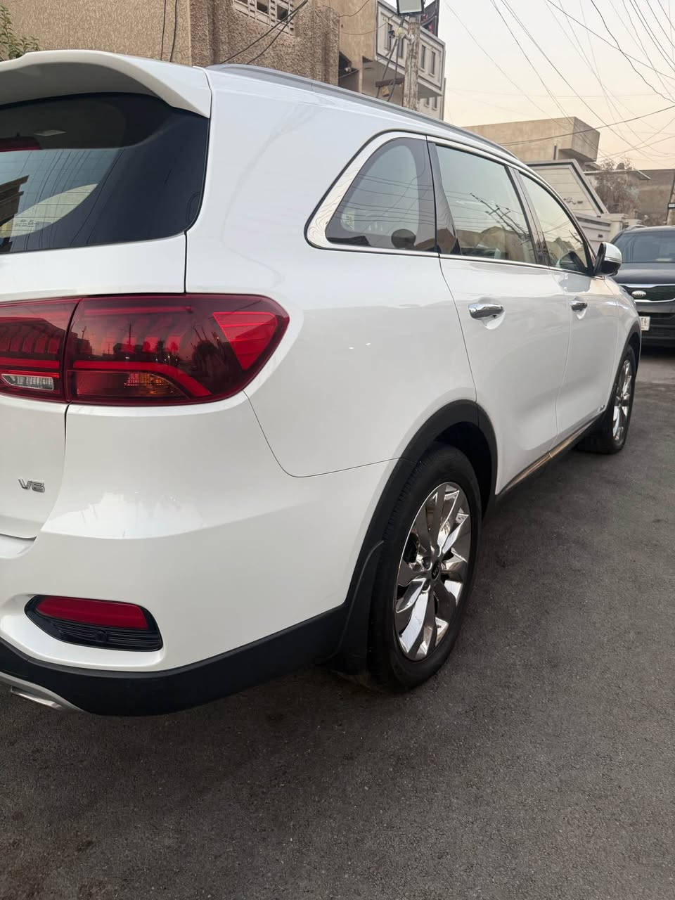 سورنتو  2019خليجي فول 1/1
ابيض صدفي رقم بغداد بانوراما جلد 6سلندر 4ويل هند بريك بصمه اوتوهولد مقاعد كهرباء تدفئه تبريد شاحن. لاسلكي كار بيلي جنطه كهرباء تبريد 3قطع وباقي الموصفات معروفه ماشيه 100مكفوله كفاله عامه عده بارد بسيط جدا بقبغ الجنطه مكاني بغداد الكرخ  
السعر 260$وبيهه مجال بسيط 
للاستفسار *********** بغداد, العراق
