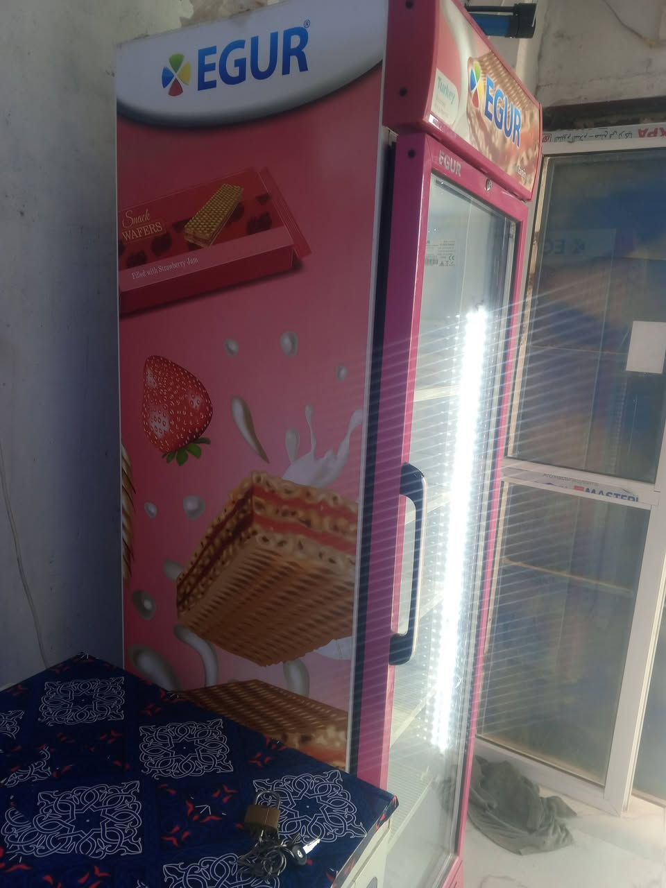 براد الايكور التركي الاصلي جديد مستخدم شي قليل شرط ضمال
مجمده وستون 16قدم شرط شغل والتجميد 
سعرهن اثنينهن عل 500وبيهن مجال للشراي 
***********
