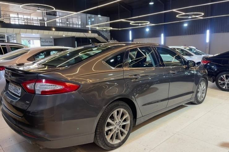 فۆرد فیوژن 2016 مەکینە 2.5 مەرغوب 
مواسەدات se 
شاشە گەورەی 3 شاشە 
 سەنەوی نوی تا ٢٠٢٩ 
سەیارەکە ٤ پارچە و پەڵەیەکی بۆیاغە 
شوین ڕانیە حاجیاوا 

سـعـر : لە کۆمێنت داوابکە ڕاستەوخۆ بۆت دێت 📥 

گیڕ و مەکینە نەکراوەتەوە بەشەرت 
هیچ کێشەیەکی تێدا نییە 

ژمارەی خاوەنەکەی 
***********
