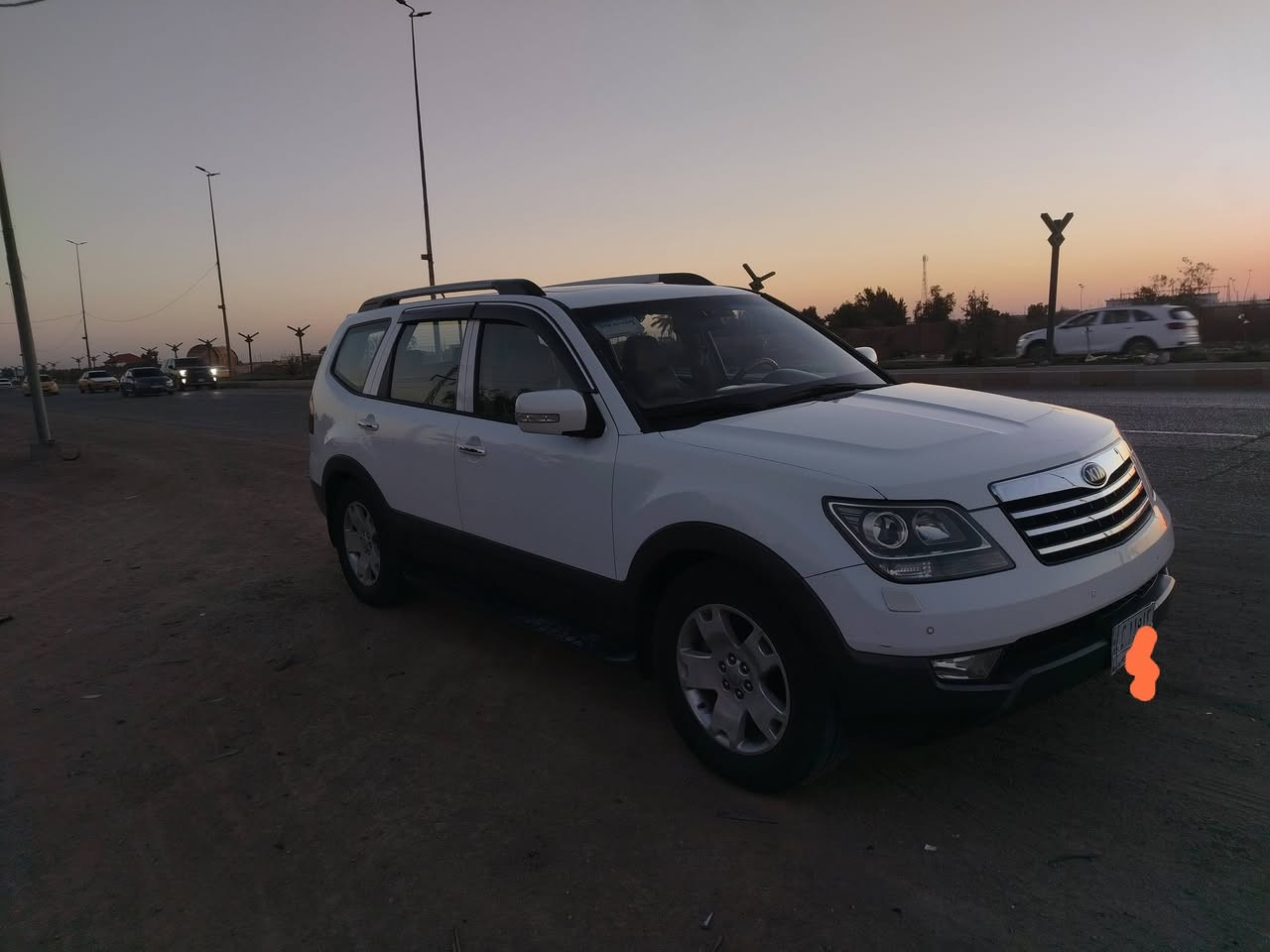 للبيع كيا موهافي موديل 15 رقم بغداد فول مواصفات مكفوله بدون قطرة صبغ بيها كم شخط فقط ومامبينات وموجود السونار السياره ماشيه 137 حقيقي وجرص يدك مكينه مفتوحه مبدل كازكيت بس انطيك شرط مكينه وكير مكانها الديوانيه *********** السعر 175 وبيها مجال
