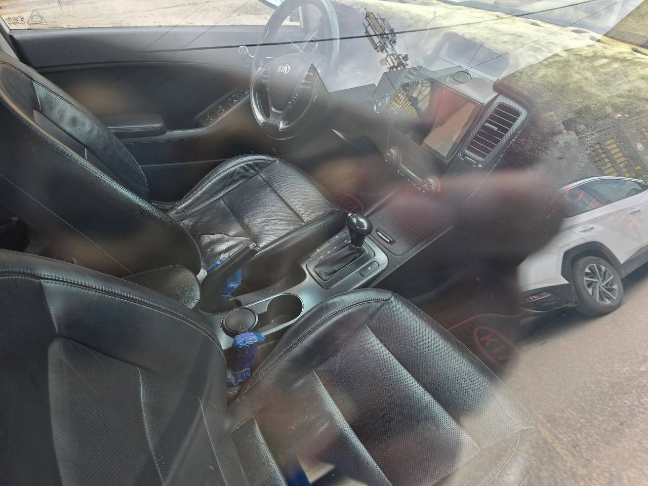 سيراتو فول عده الفتحه كشنات جلد تبريد تدفئه الكشنات بصمه السعر 55 الاتصال ***********
