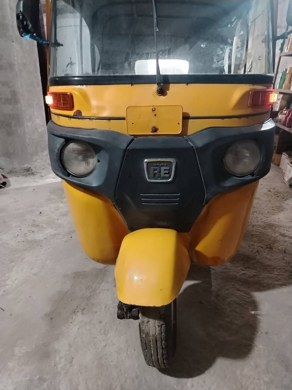 سلام عليكم
تكتك داخله ب17اوراق اصولي اتعهد لترقيم تحديث 21دشبول ضفاير بوريات جادر مكينه 20 كرهبايات كلها شغاله تخم تاير جديد جاهزه كبل لشارع مكان قلعه سكر السعر 3و100وبيها مجال ***********
