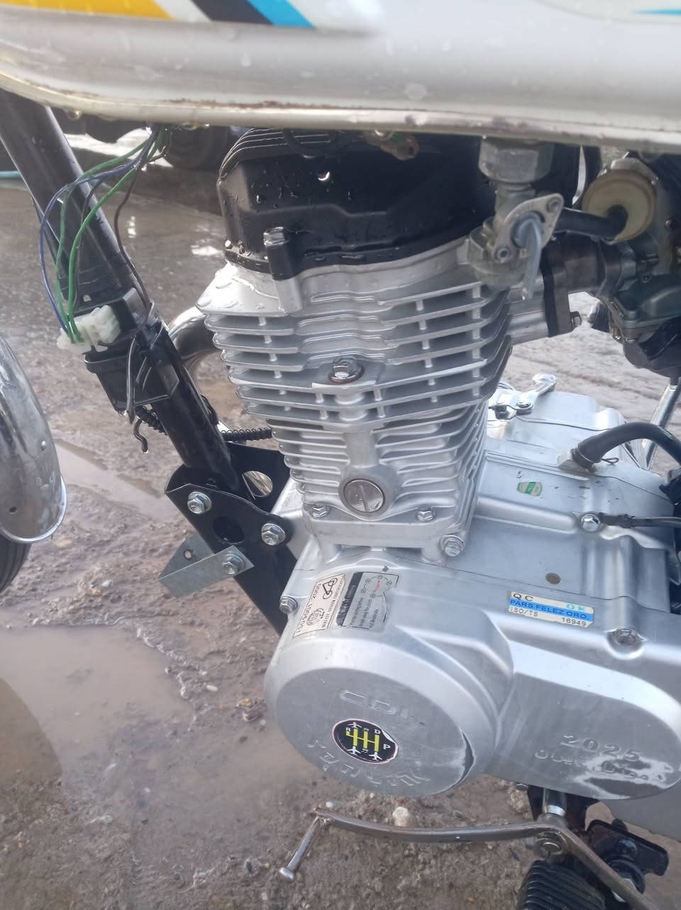 السلام عليكم موطور مراوس فقط
سونك موديل 25
5نمر بدون سلف
محرك مامفتوح
موطور مال جناي كلو شغال
ملاحضه مراوس فقط شعندك 4كير 5كير نزل


**إذا كنت صاحب هذا الإعلان وتريد حذفه لأي سبب، رجاءا أرسل رسالة إلى الدعم الفني**